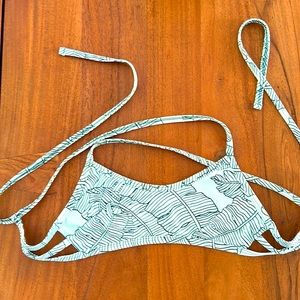 Jolyn bikini top - XS